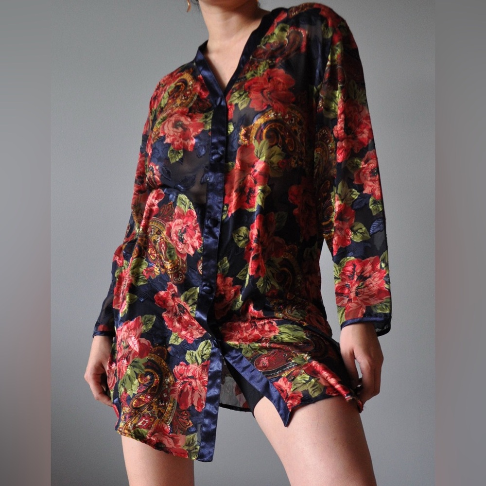 Victoria’s Secret Gold Label Vtg 90’s Flowy Rose Floral Top Lovely!! Size Medium